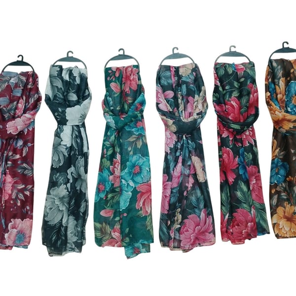 modacool-chalinas-estampadas-flores-surtidas-fondo-blanco.jpg