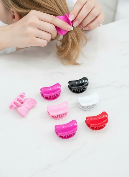 Broches de plástico para el pelo en colores surtidos