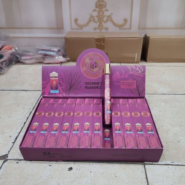 Exhibidor con 24 unidades de perfume en spray Suleiman's Fragrance de 35ml