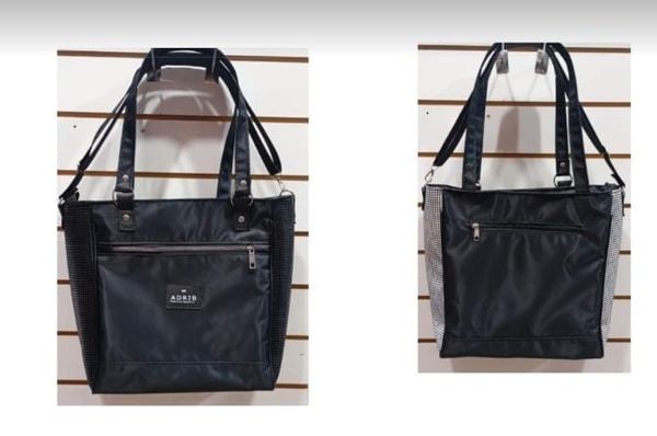 Cartera tote de hombro negra con bolsillos con cierre marca Adrib