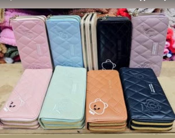 Billeteras largas matelassé con doble cierre en surtido de colores