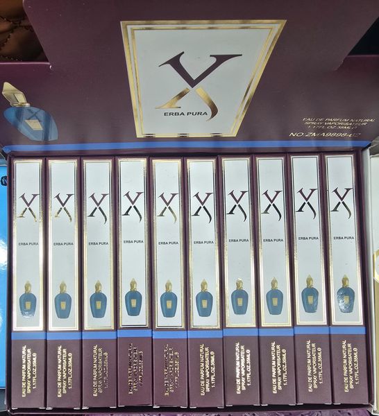 Caja exhibidora con perfumes Erba Pura Eau de Parfum de 35 ml