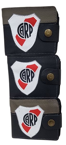 Tres billeteras de ecocuero con el escudo de River Plate y broche