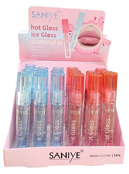 Exhibidor con brillos labiales Saniye Shimmer Lip Oil en tonos Hot Gloss e Ice Gloss