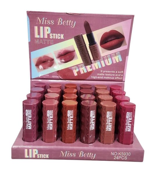 Caja exhibidora con 24 labiales en barra matte Miss Betty