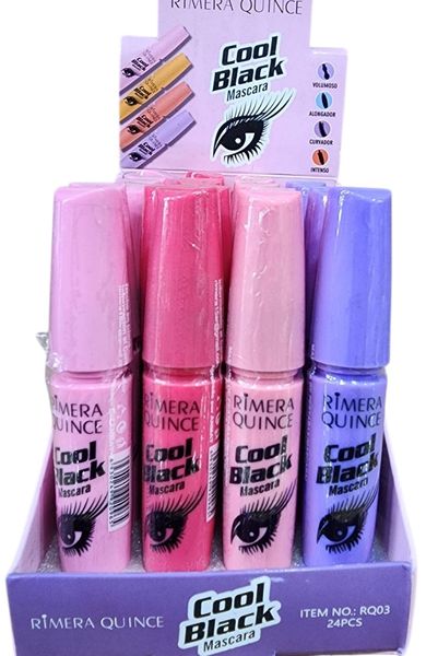 Caja exhibidora con 24 máscaras de pestañas Rímera Quince Cool Black en envases de colores pastel