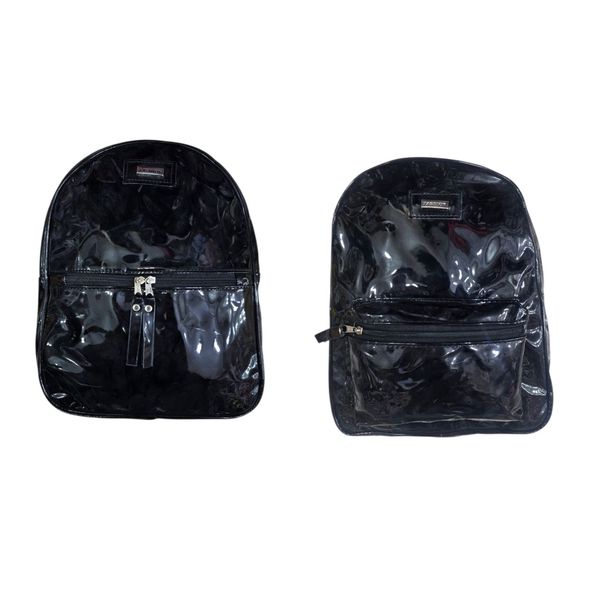 Mochila urbana de charol negro con bolsillo frontal