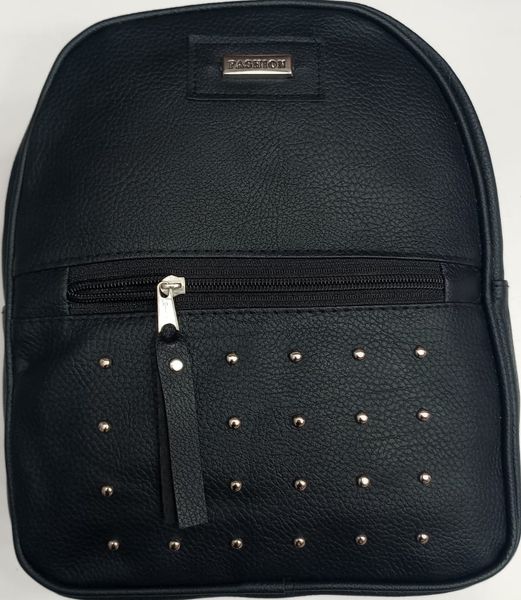 Mochila Negra con Tachas