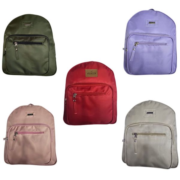 Mochilas urbanas de tela en varios colores con bolsillos frontales