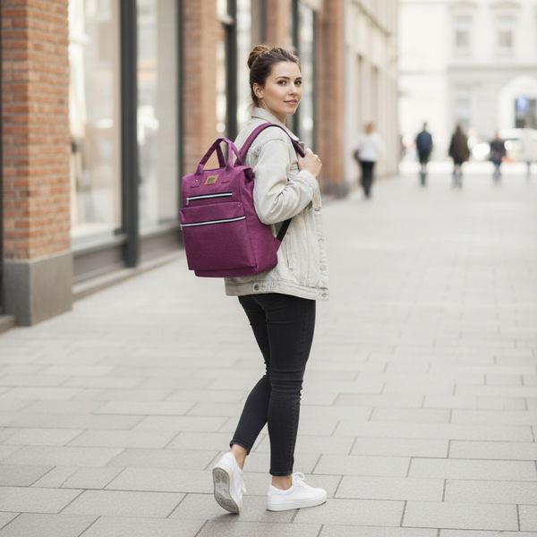 Mochilas urbanas de tela en color violeta y combinado gris con azul