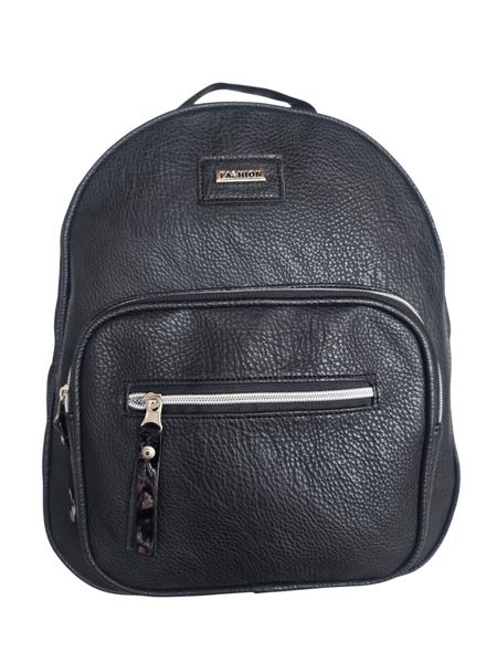 Mochila urbana de ecocuero negro con bolsillos y cierres plateados