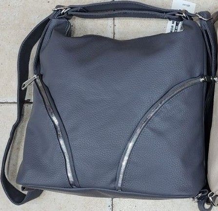 Mochila y Cartera Simil Cuero