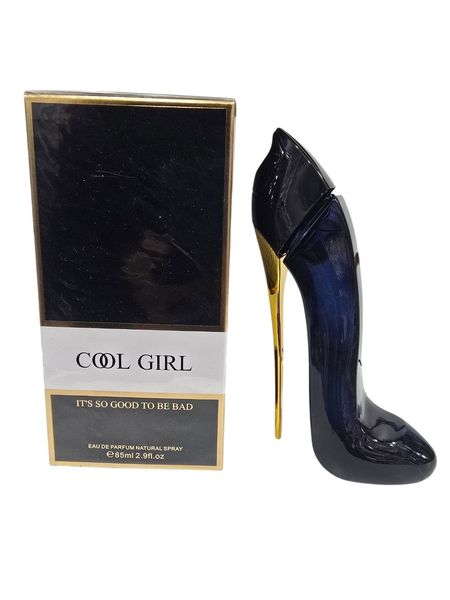 Perfume Cool Girl de 85 ml en frasco con forma de zapato de taco alto y caja de presentación