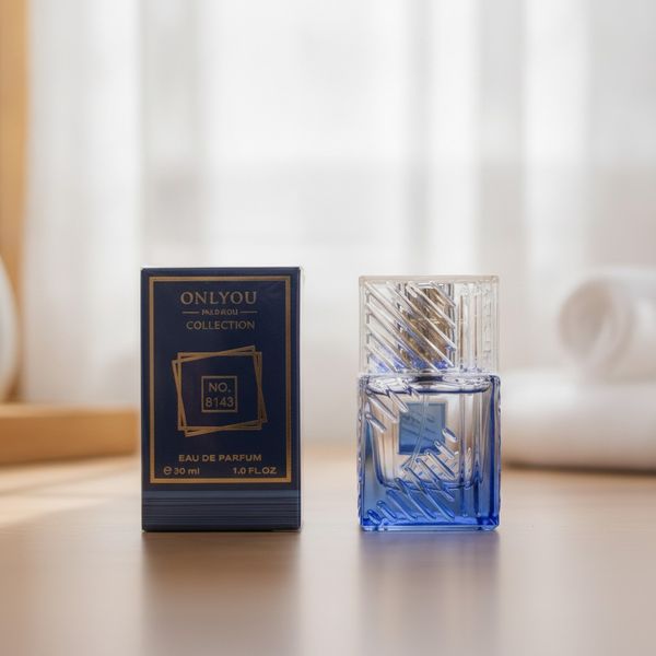 Perfume Eau de Parfum Onlyou No. 8143 en frasco de vidrio azul y caja