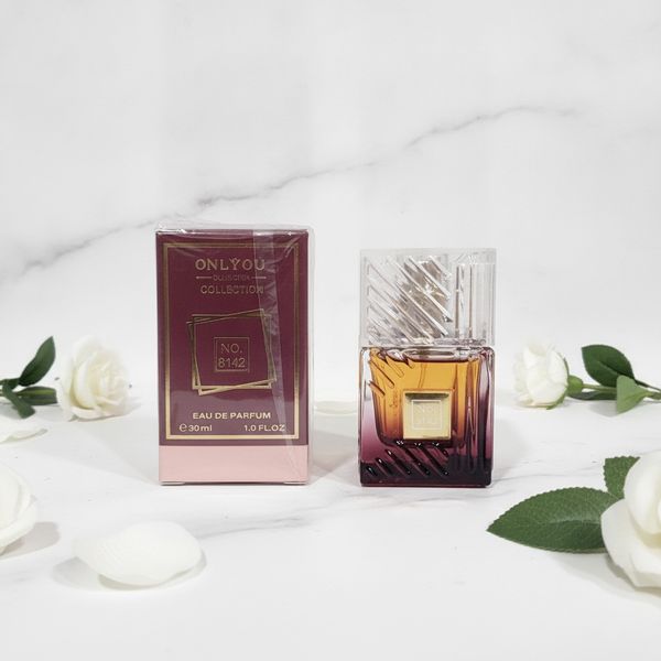 Frasco de vidrio y caja de perfume Onlyou Collection No. 8142 de 30ml
