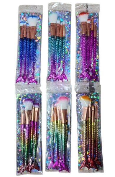 Sets de brochas de maquillaje con mango de cola de sirena brillante en empaque transparente