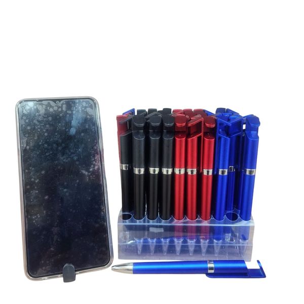 Exhibidor transparente con lapiceras negras, rojas y azules con clip soporte para celular.