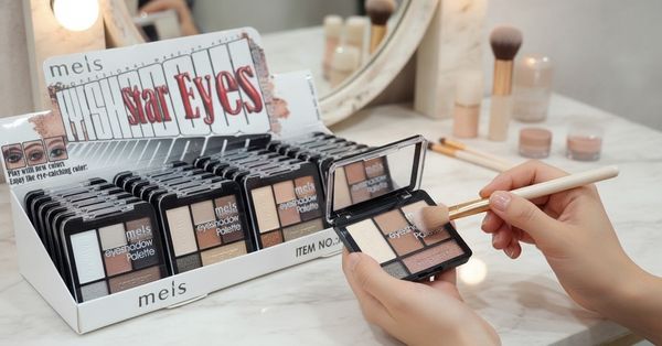 Exhibidor de paletas de sombras para ojos